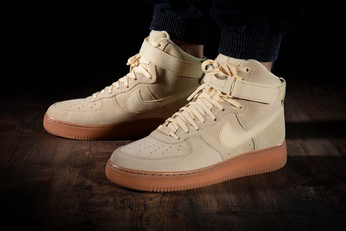 NIKE AIR FORCE 1 HIGH '07 LV8 SUEDE MUSLIN