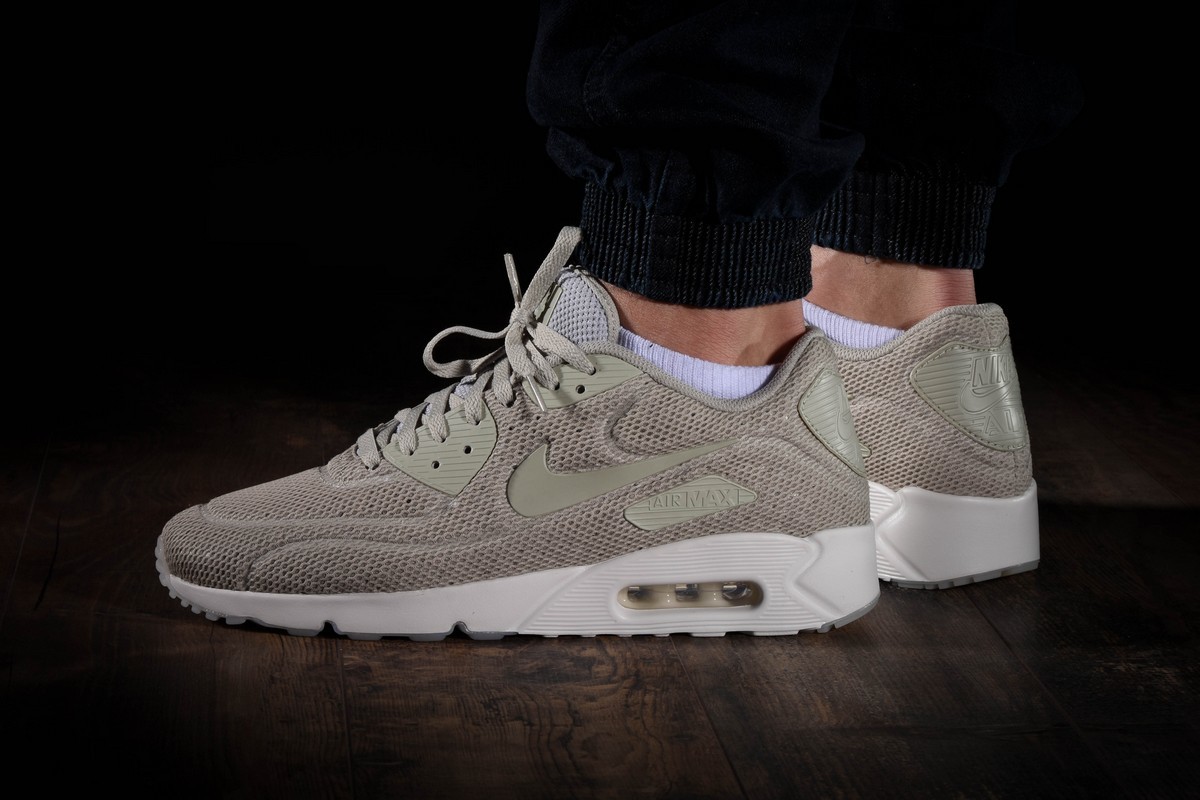 NIKE AIR MAX 90 ULTRA 2.0 BR for £100 