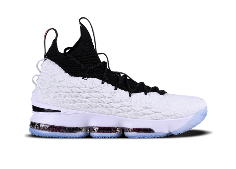 nike lebron 15 nere