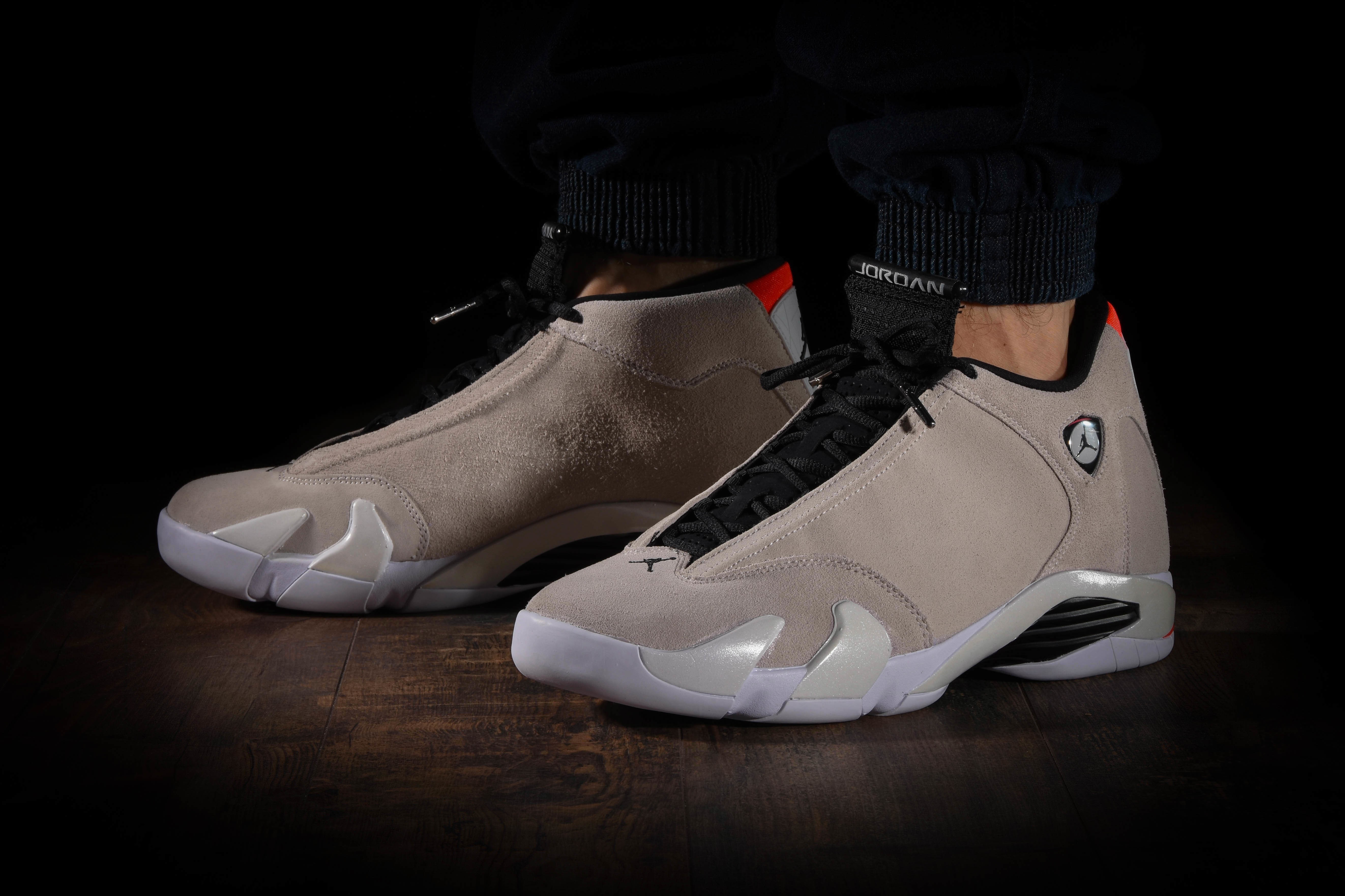 NIKE AIR JORDAN 14 RETRO DESERT SAND