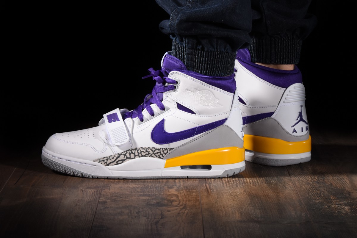 Legacy 312 lakers on sale