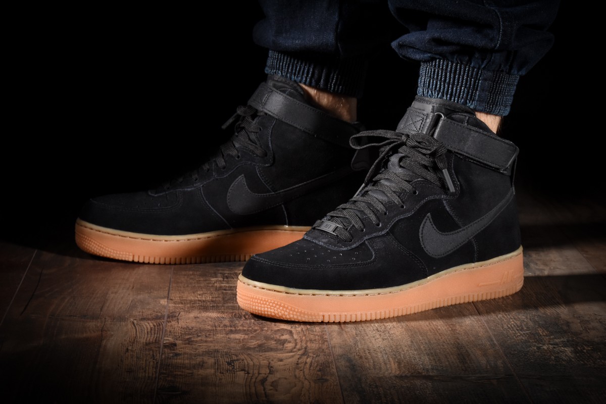 air force 1 lv8 suede