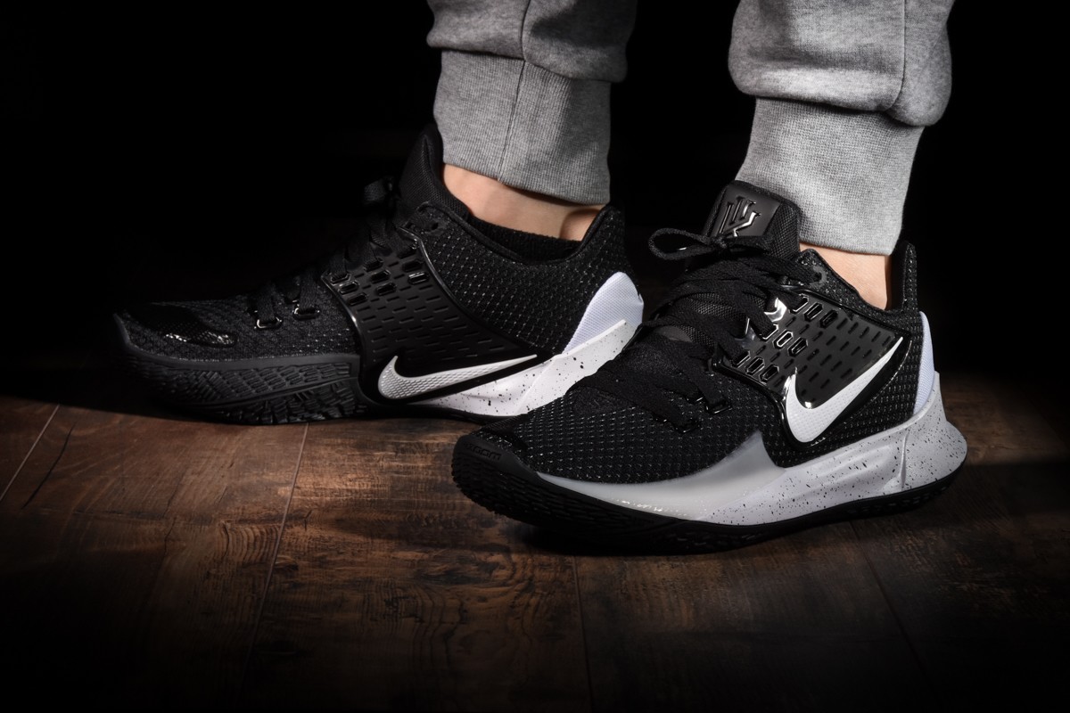 NIKE KYRIE LOW 2 OREO for £115.00