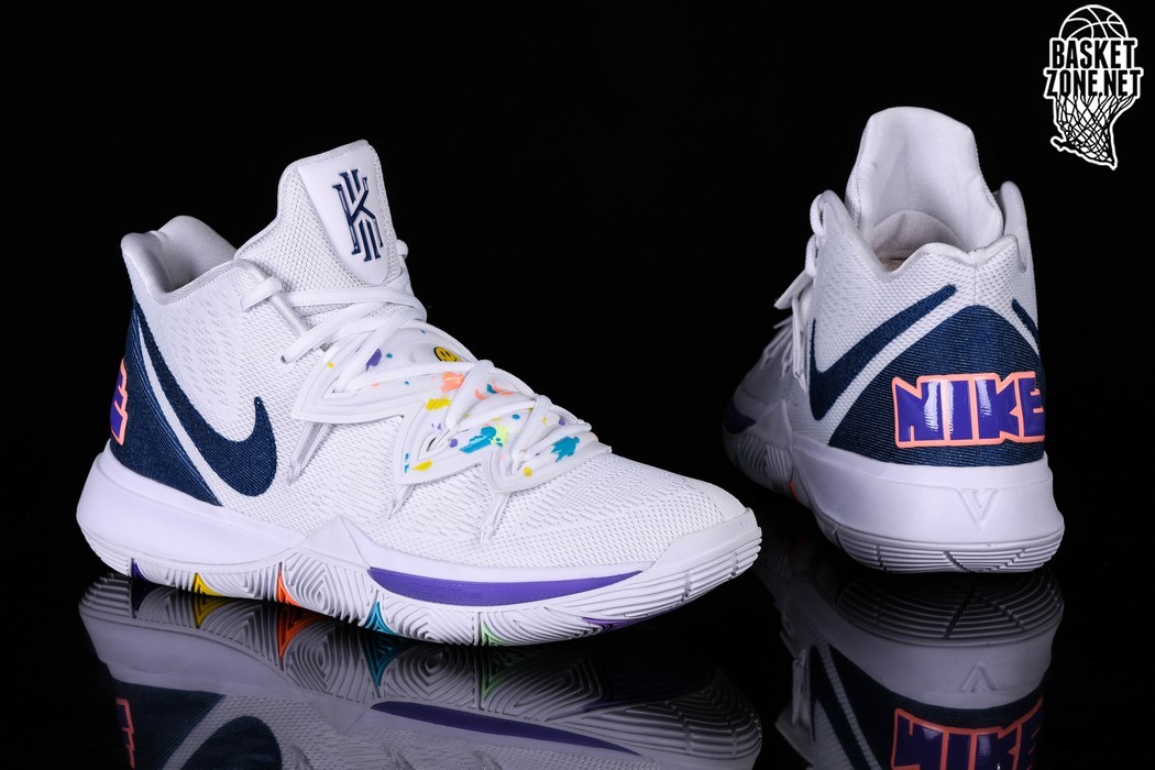 NIKE KYRIE 5 HAVE A NIKE DAY price €122 