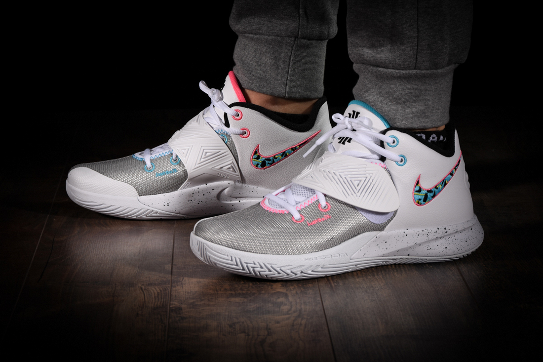 NIKE KYRIE FLYTRAP III SOUTH BEACH