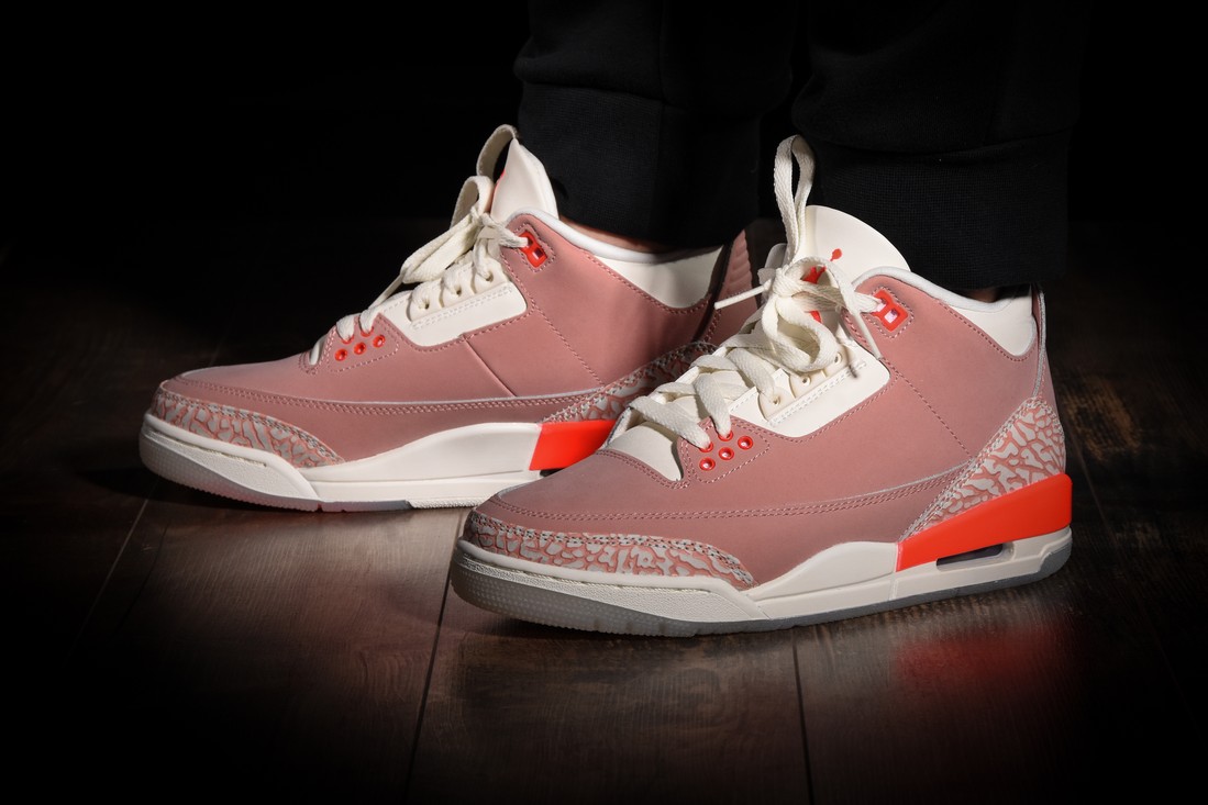 NIKE AIR JORDAN 3 RETRO WMNS RUST PINK