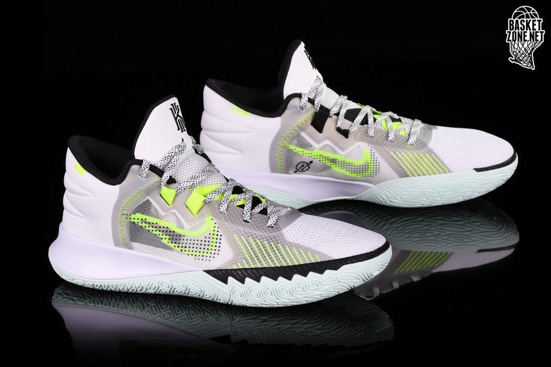 Kyrie hot sale flytrap white