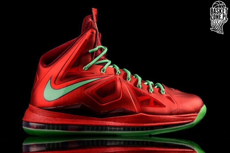 Lebron x christmas edition top